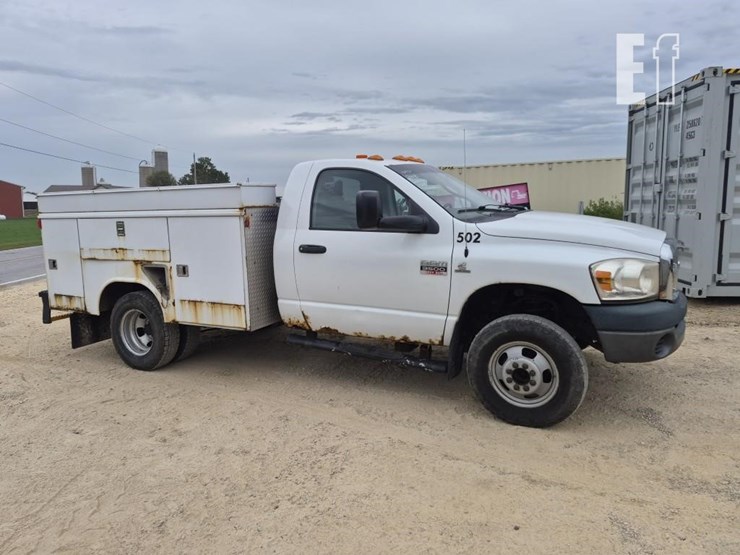 2008-dodge-ram-3500-image-5