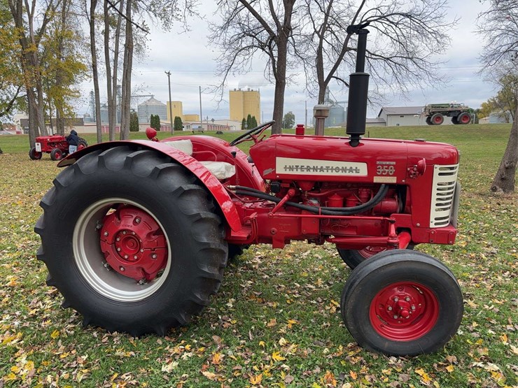 1957-international-350-image-4