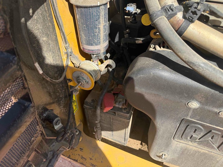 caterpillar-279d-image-23