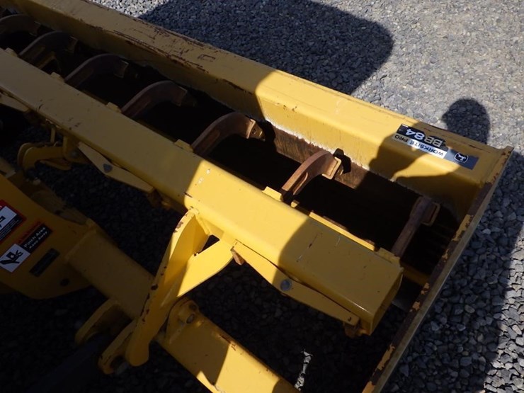 2019-deere-210l-image-19