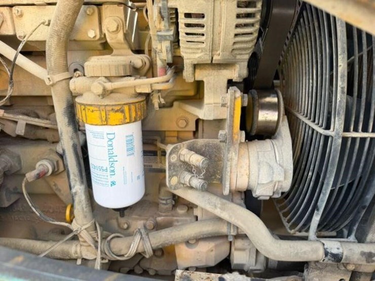 2011-deere-310sj-image-18