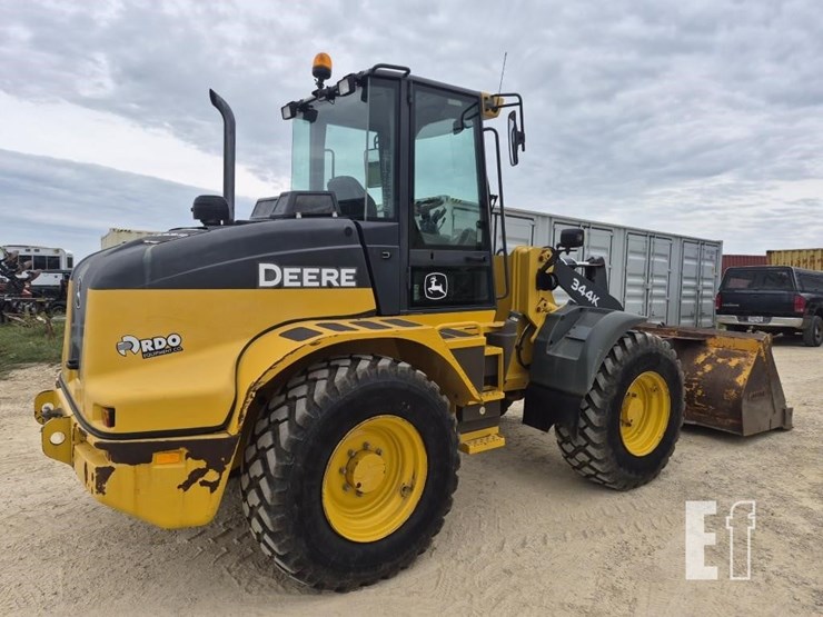 2016-deere-344k-image-3