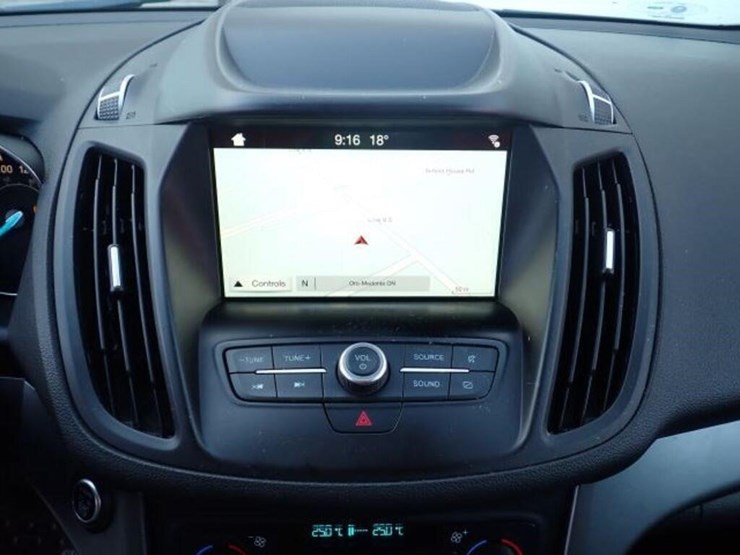2019-ford-escape-image-16