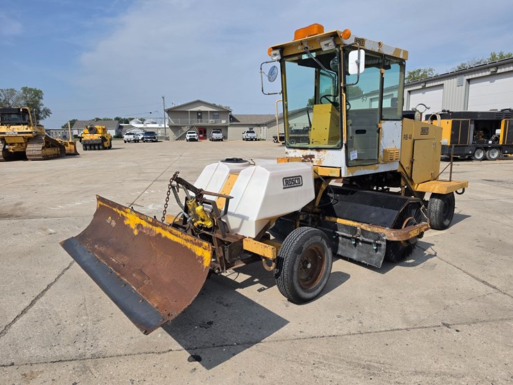 #25415-•-rosco-sweeper-broom-image-2