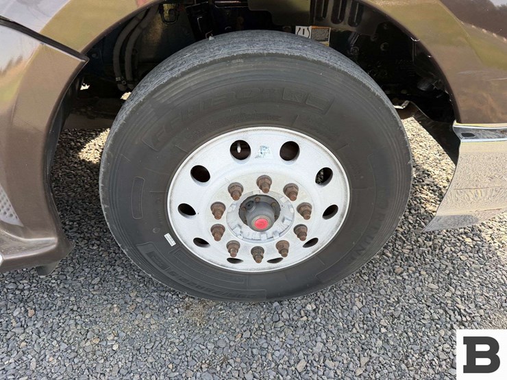 2016-kenworth-t680-image-34