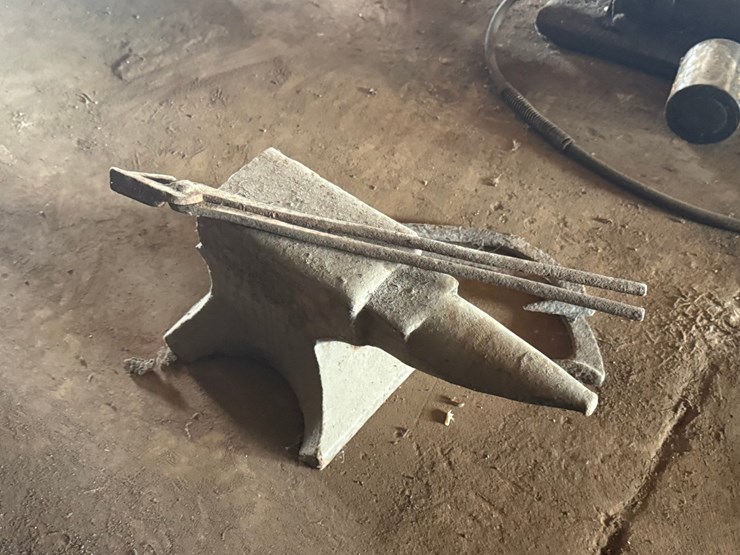 #53528-•-anvil-inv#53528-image-1