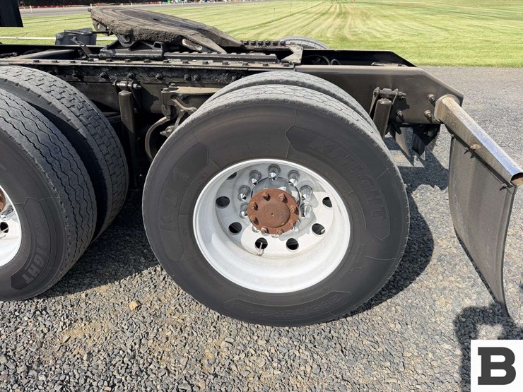 2016-kenworth-t680-image-20