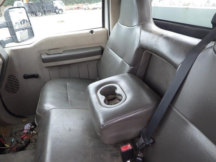 2009-ford-550-image-44