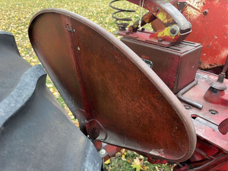 1952-farmall-super-c-image-76