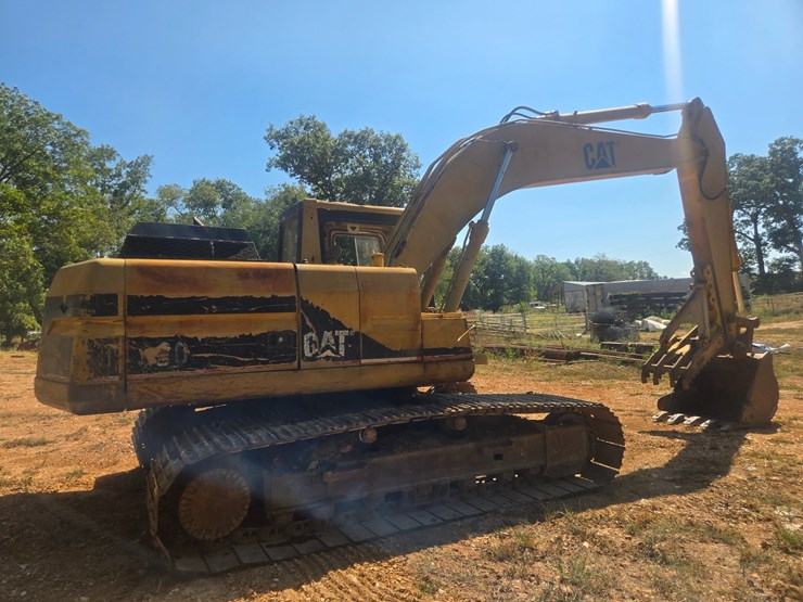 caterpillar-320-image-12