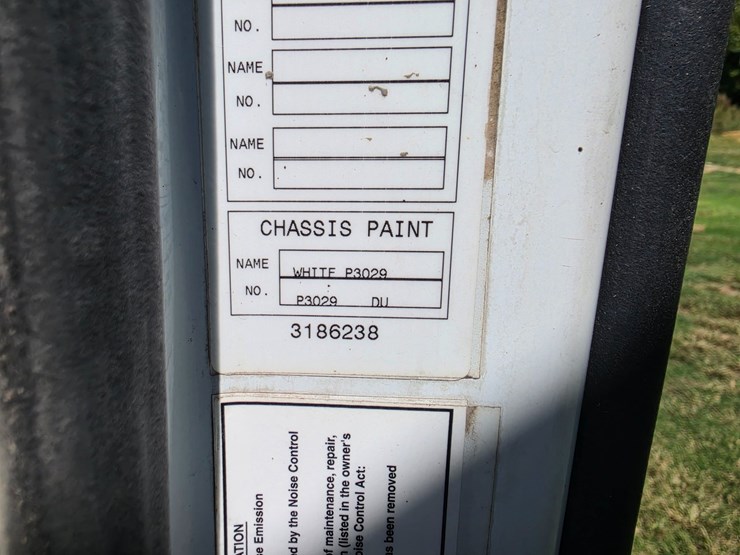 #25407-•-2005-volvo-vhd-quad-axle-dump-truck-image-81