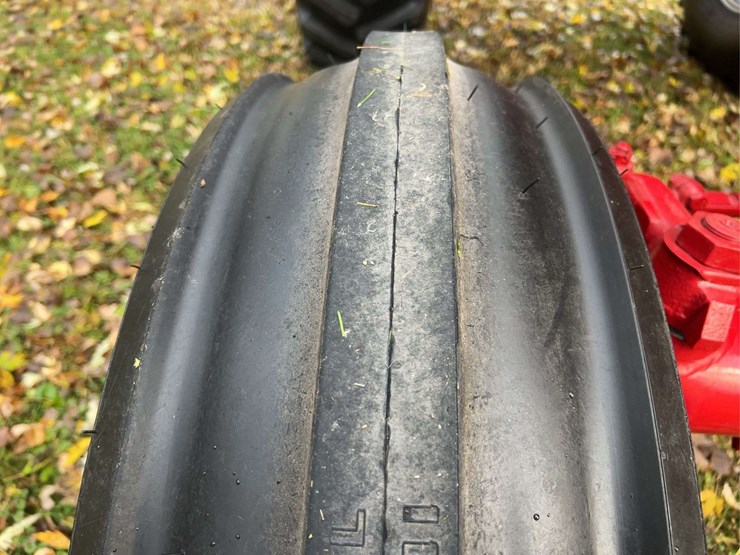 1970-1456-farmall-row-crop-golden-demonstrator-image-21