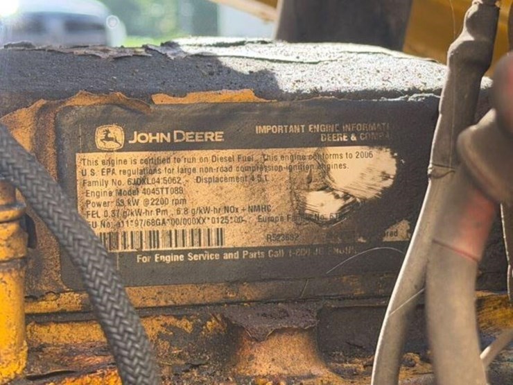 2006-deere-310g-image-26