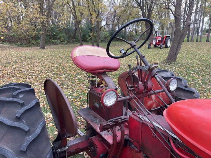 1952-farmall-super-c-image-48