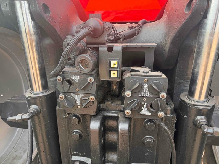 case-ih-230-image-12
