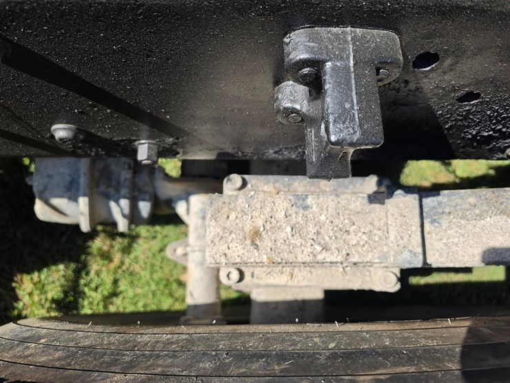 #25407-•-2005-volvo-vhd-quad-axle-dump-truck-image-117