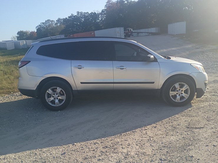 2013-chevrolet-traverse-image-9