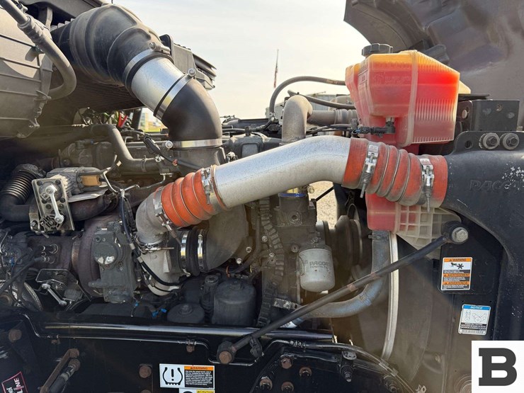 2016-kenworth-t680-image-45
