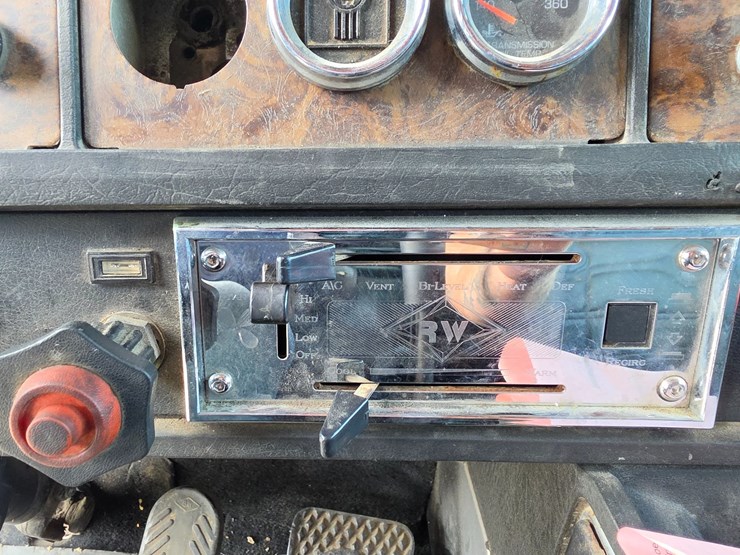 1987-kenworth-w900-image-53