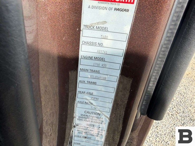 2016-kenworth-t680-image-57