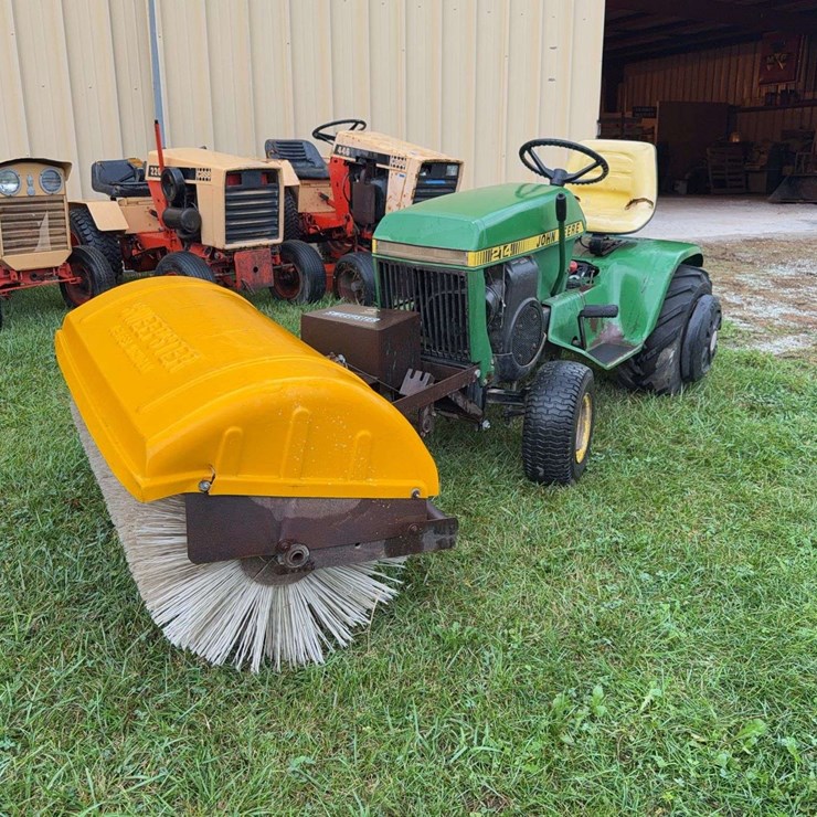 JOHN DEERE 214