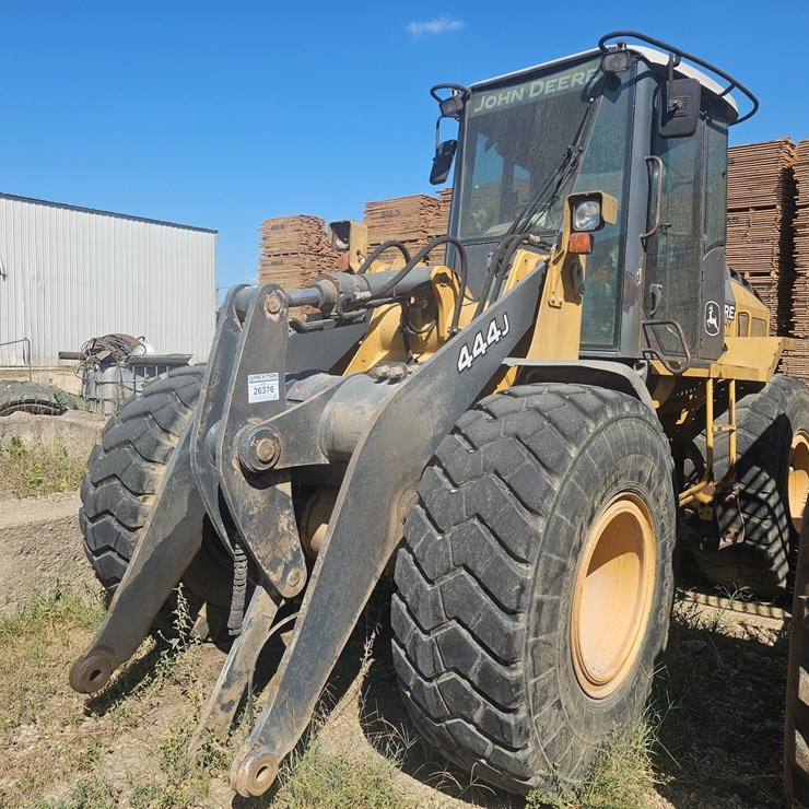 DEERE 444J