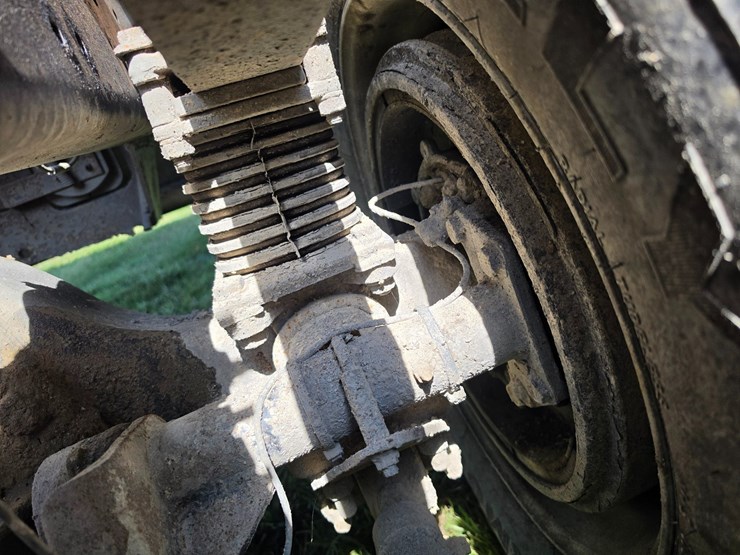 #25407-•-2005-volvo-vhd-quad-axle-dump-truck-image-122