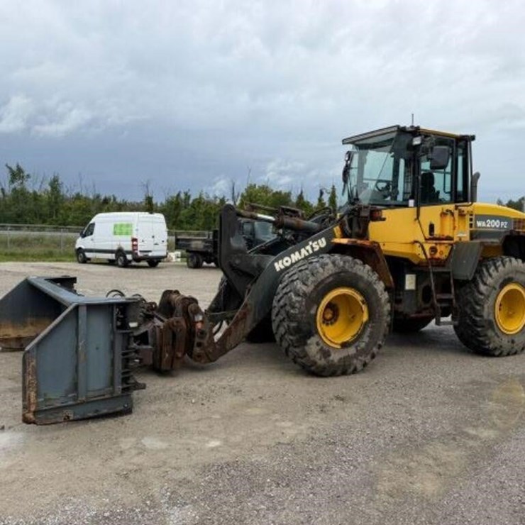 2018 KOMATSU WA200PZ-6