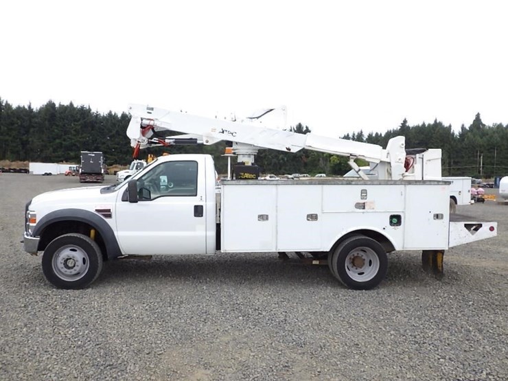 2009-ford-550-image-2