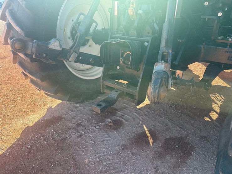 new-holland-t6060-image-11