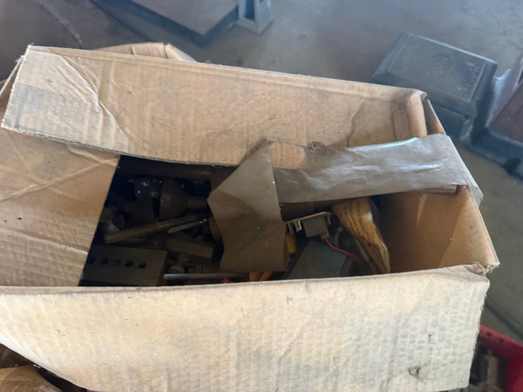 #53544-•-lot-of-miscellaneous-parts-inv#53544-image-12