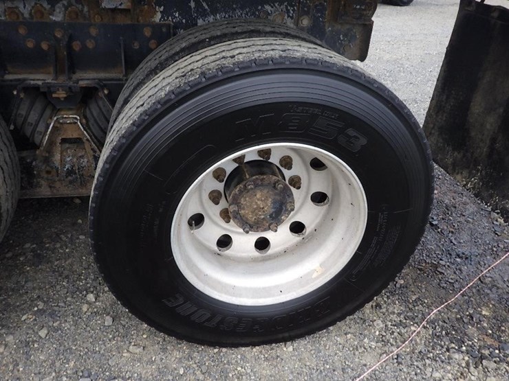 2007-mack-cv713-granite-5-axle-dump-truck-image-17