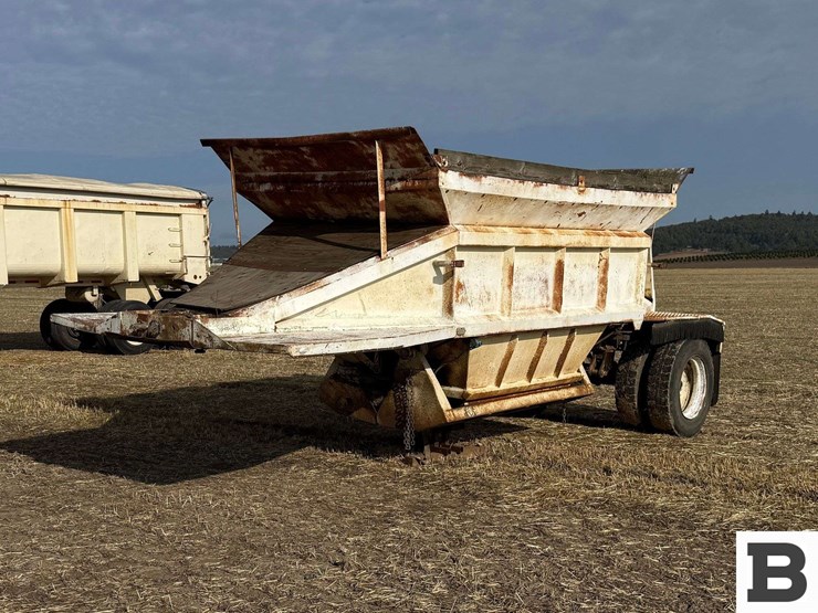 1969-utl-utility-steel-belly-dump-trailer-image-1