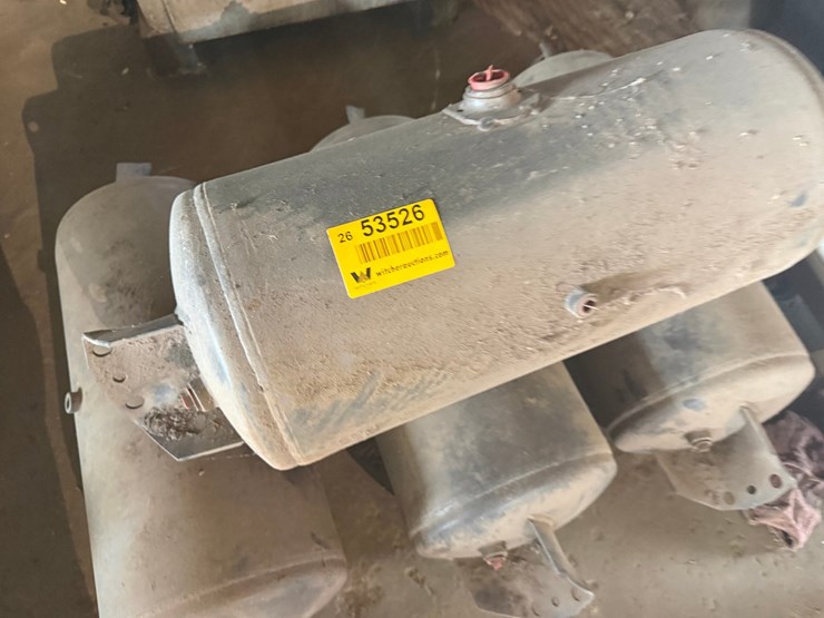 #53526-•-lot-of-(4)-air-brake-tanks-inv#53526-image-2