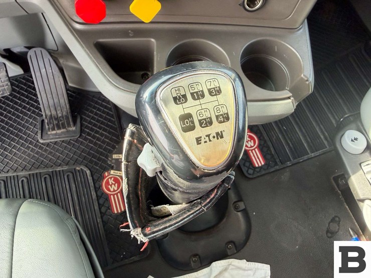 2016-kenworth-t680-image-62