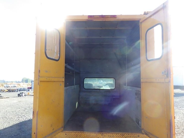 1999-ford-f450-image-18