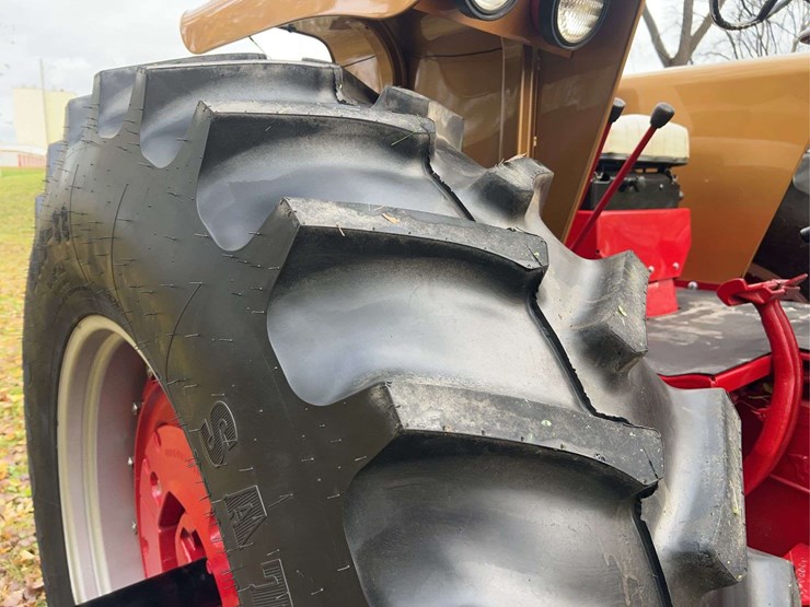 1970-1456-farmall-row-crop-golden-demonstrator-image-39