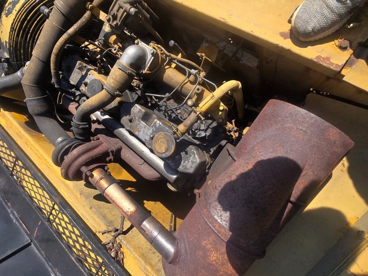 caterpillar-320-image-24
