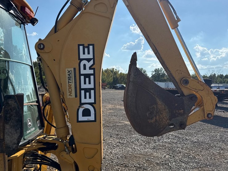 2005-deere-310g-image-14