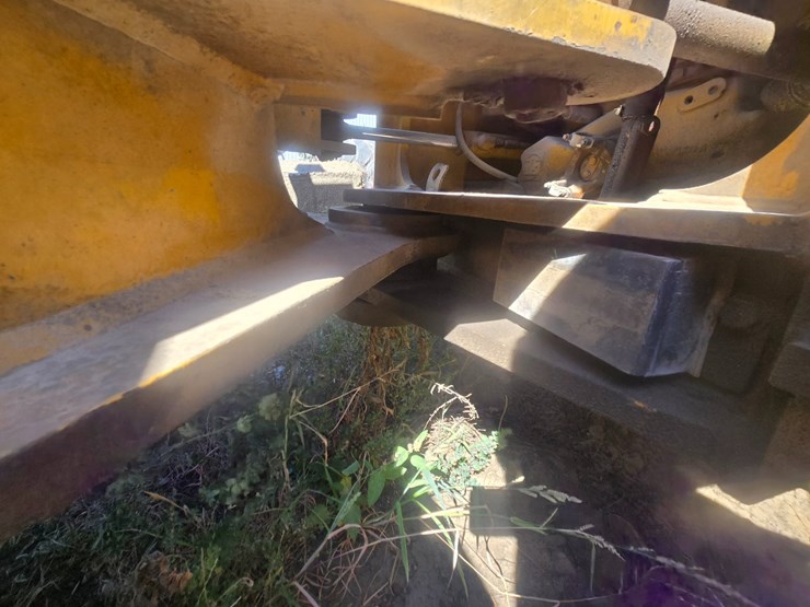 deere-444j-image-48