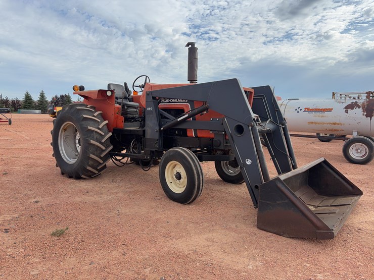 allis-chalmers-6060-tractor-image-5