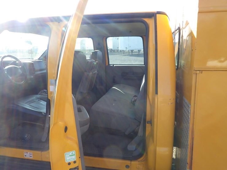 1999-ford-f450-image-28