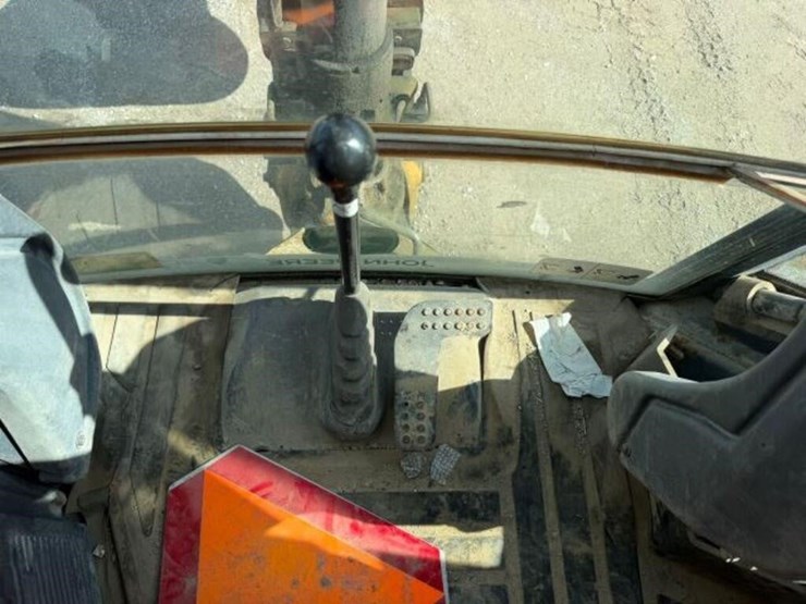 2011-deere-310sj-image-13