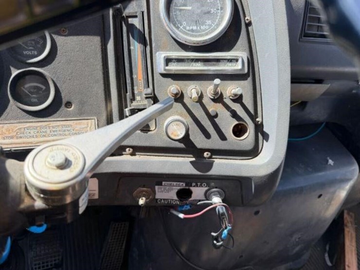 1993-ford-l8000-image-10