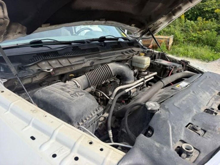 2016-ram-2500-hd-image-15