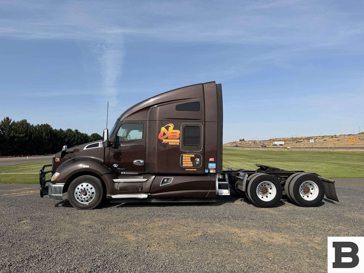 2016-kenworth-t680-image-3