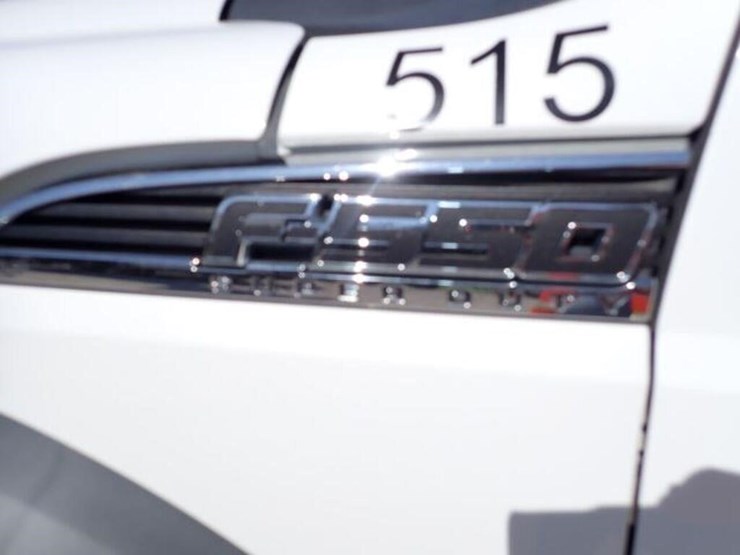 ford-f550-image-9