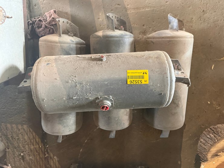 #53526-•-lot-of-(4)-air-brake-tanks-inv#53526-image-6
