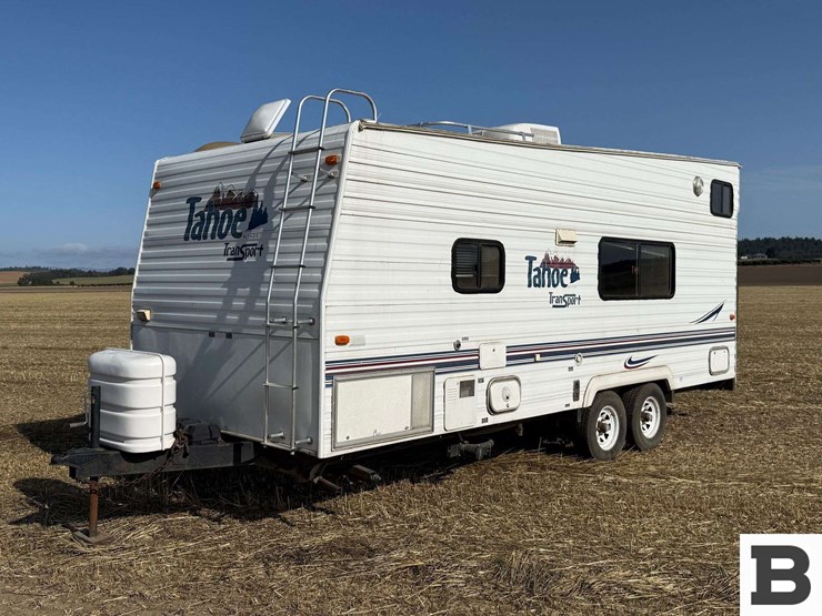 2002-tahoe-transport-21'-toy-hauler-travel-trailer-image-1