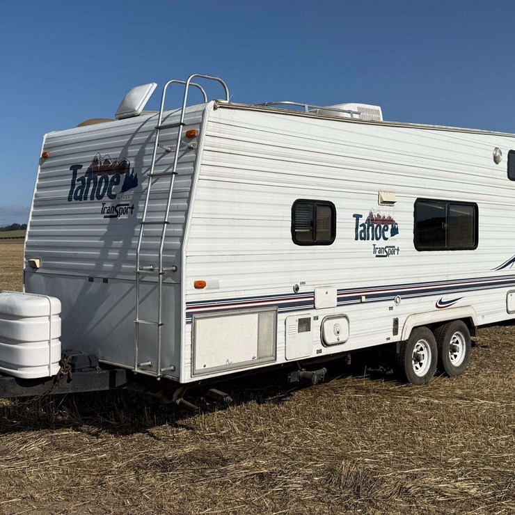 2002 Tahoe Transport 21' Toy Hauler Travel Trailer